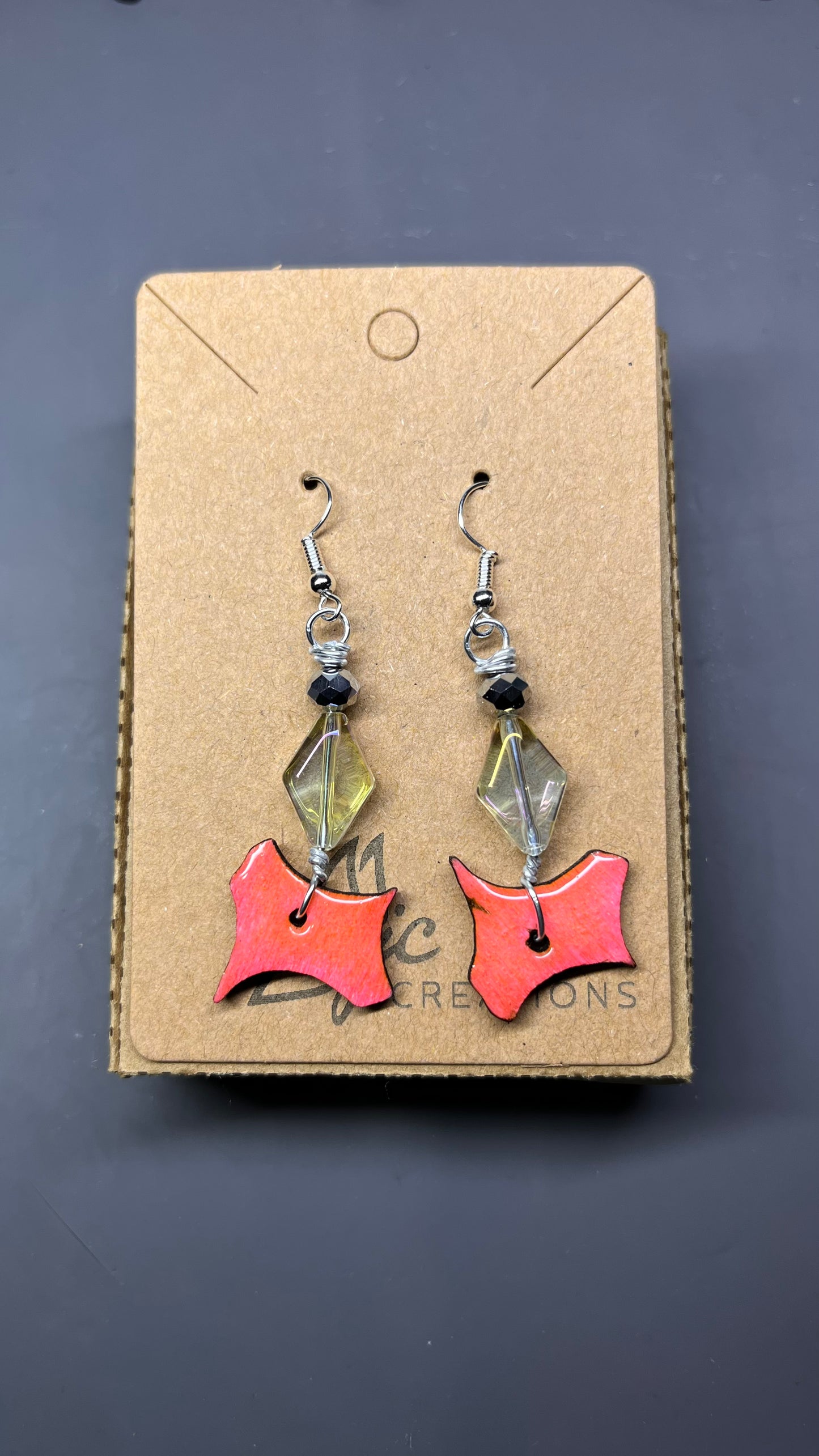 Dangle Earrings - pink