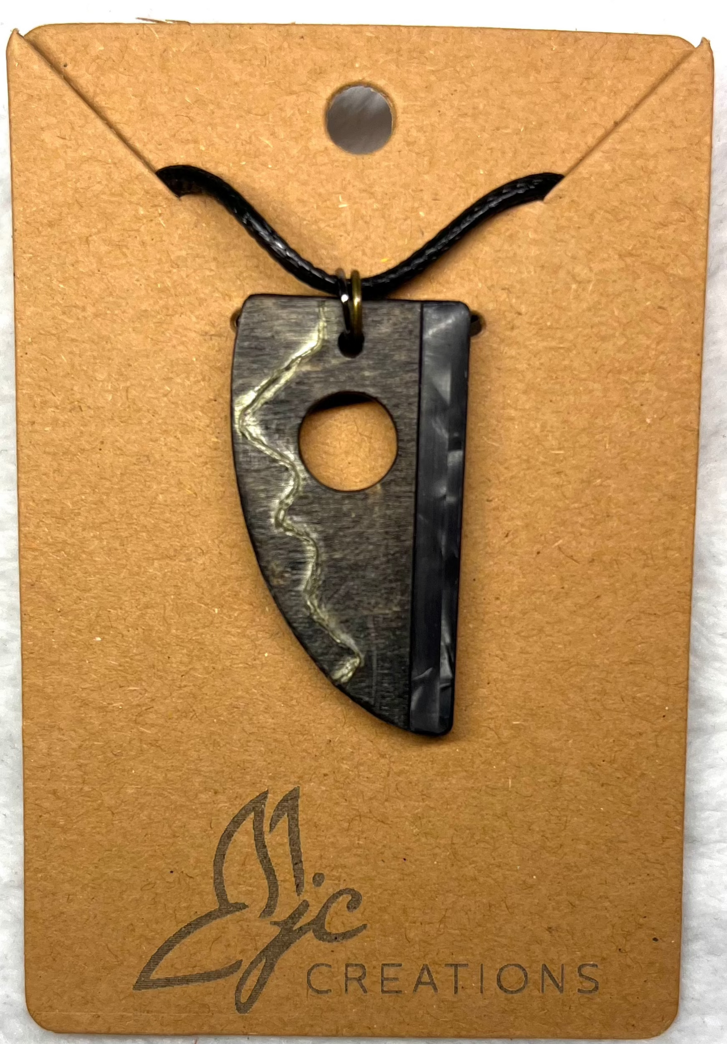 Pendant - Gender neutral