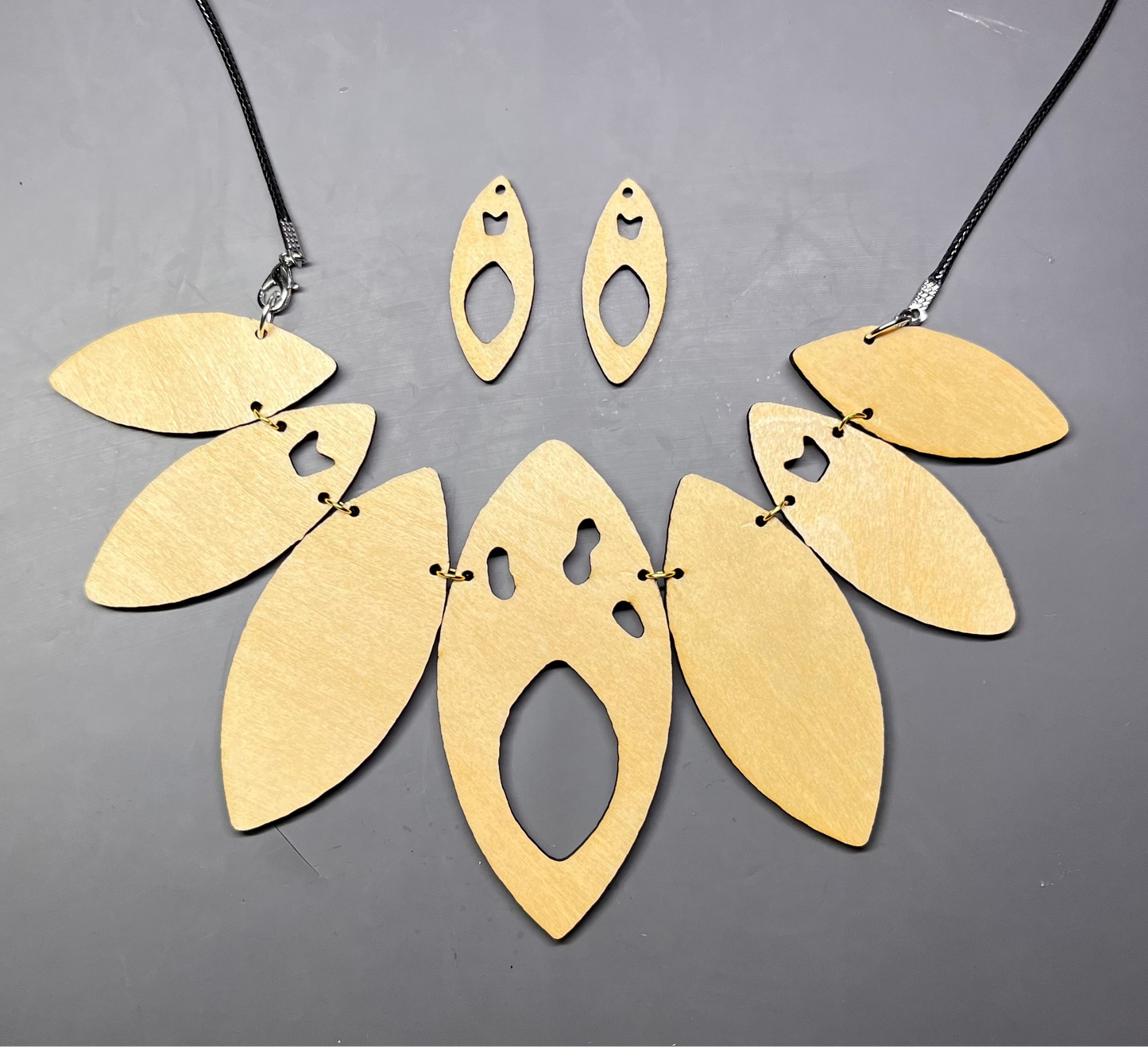 Wood Bibb Necklace Blank - Pointed oval - 9pcs