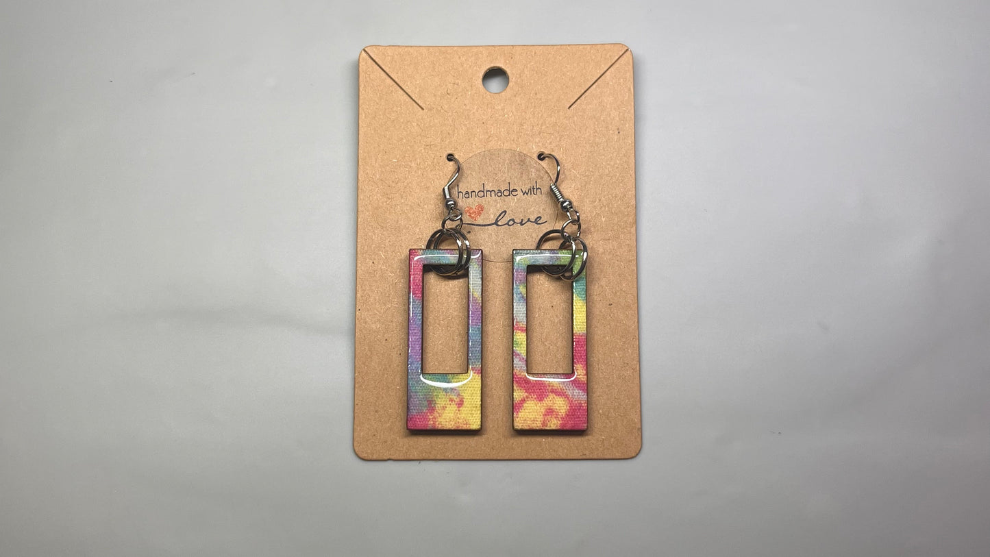 $5 Earrings Memorial Day Sale - Facebook video May 18, 2026