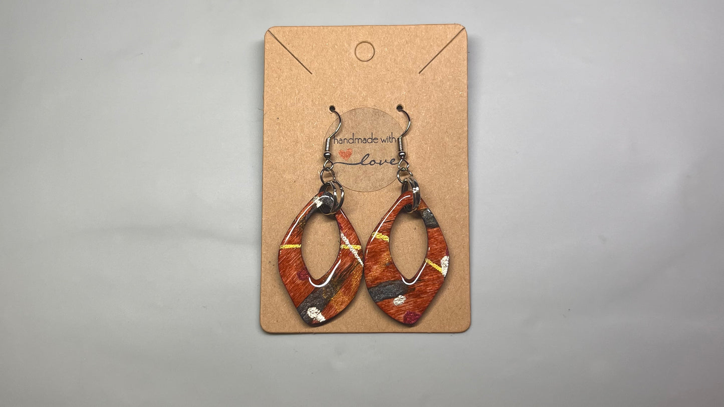 $5 Earrings Memorial Day Sale - Facebook video May 18, 2026