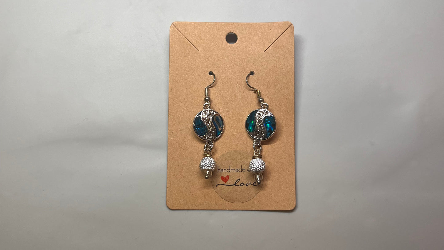 $5 Earrings Memorial Day Sale - Facebook video May 18, 2026