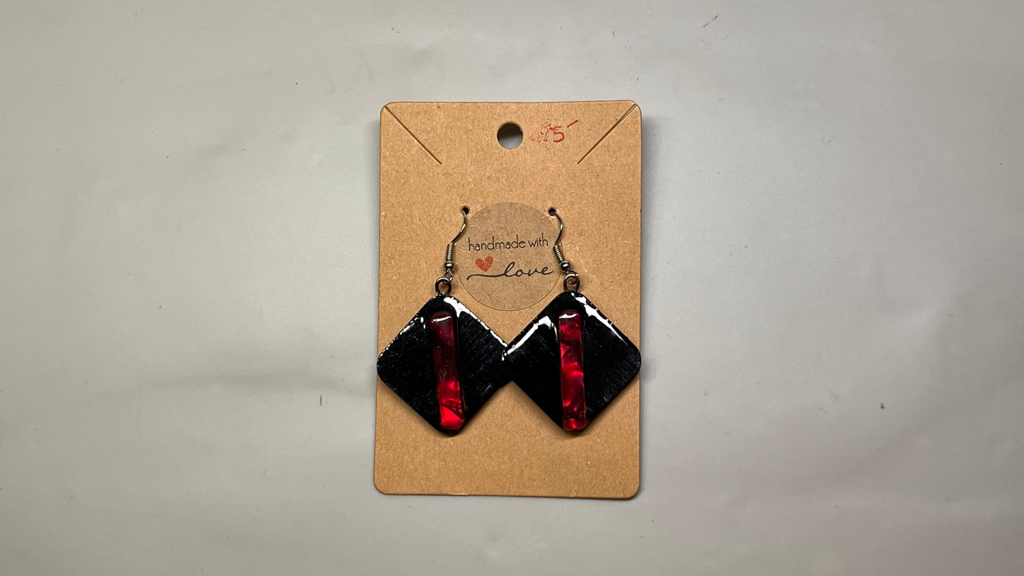 $5 Earrings Memorial Day Sale - Facebook video May 21, 2026